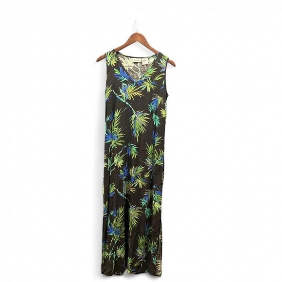 The Unbranded Brand Dresses & Skirts - Women's Black floral maxi‎ dress with green and blue hues by Units size small